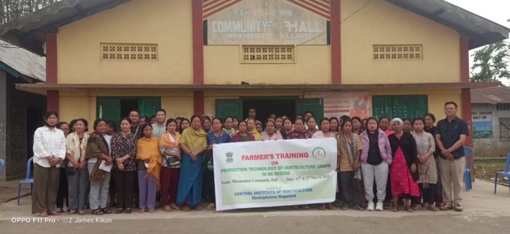Officials and participants during the training held at Mhainamtsi village community hall on March 11 and 12.
